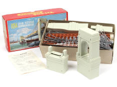 TRIANG-TOYS (GB) (1)