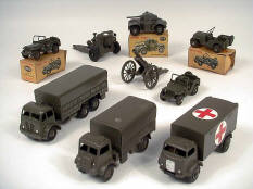 DINKY TOYS & BRITAINS (9)