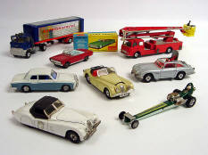CORGI TOYS (GB) (8)