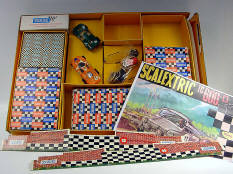 SCALEXTRIC (1)