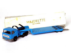 MAJORETTE (FRANCE) (1)