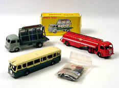 DINKY TOYS (FRANCE) (4)