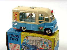 CORGI TOYS (GB) (1)