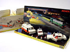 DINKY TOYS GB (1)