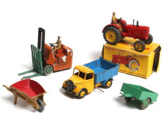DINKY TOYS (GB) (5)