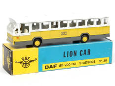 LION-CAR (PAYS-BAS) (1)