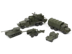 DINKY TOYS (FRANCE) (5)