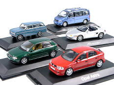 MINICHAMPS (5)