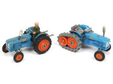 CORGI TOYS (GB) (2)