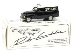 ROBEDDIE MODELS (GB) (1)