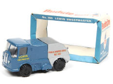 BUDGIE MODELS (GB) (1)