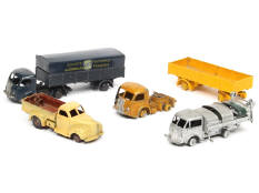 DINKY TOYS (FRANCE) (4)