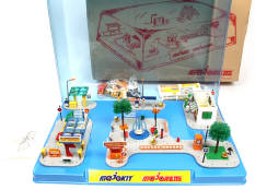 MAJORETTE (FRANCE) (1)