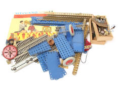 MECCANO (FRANCE) (1)
