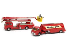 CORGI TOYS (GB) (2)