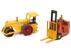 DINKY TOYS (FRANCE) (2)