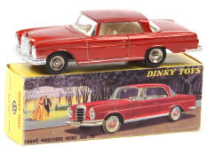 DINKY TOYS (FRANCE) (1)