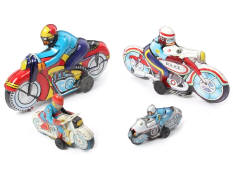 DIVERS (4)