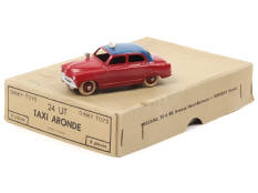DINKY TOYS (FRANCE) (2)