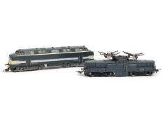 HORNBY 'HO' (2)