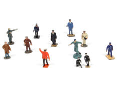 DIVERS (12)