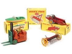 DINKY TOYS (GB) (4)