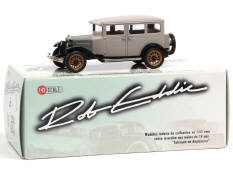 ROBEDDIE MODELS (GB) (1)