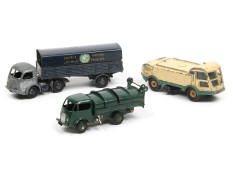 DINKY TOYS (FRANCE) (3)