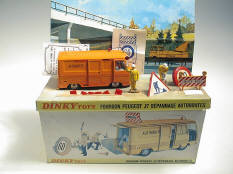 DINKY TOYS FRANCE (1)