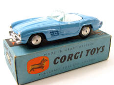 CORGI TOYS (GB) (1)