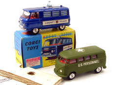 CORGI TOYS (GB) (2)