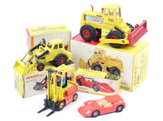 DINKY TOYS (GB) (4)