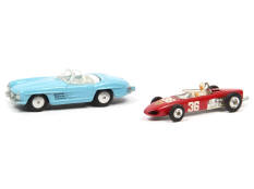 CORGI TOYS (GB) (2)