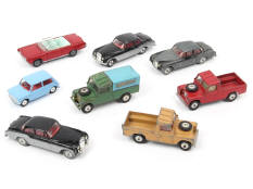 CORGI TOYS (GB) (8)