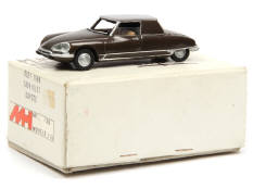 MH MODELS (PAYS-BAS) (1)