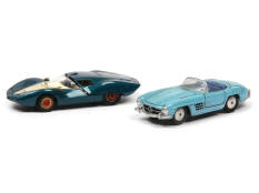 CORGI TOYS (GB) (2)
