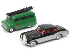 CORGI TOYS (GB) (2)
