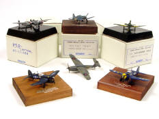 KONISHI & HELMET MODELS (6)