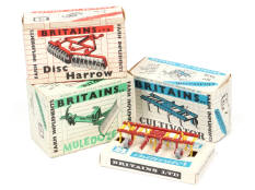 BRITAINS (GB) (3)