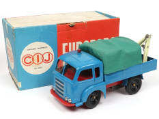 C.I.J. (FRANCE) (1)