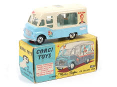 CORGI TOYS (GB) (1)