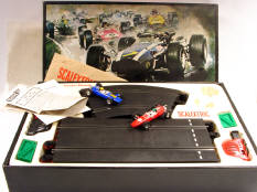 SCALEXTRIC (1)