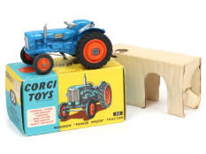 CORGI TOYS (GB) (1)