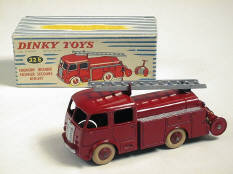 DINKY TOYS FRANCE (1)