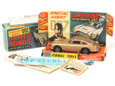 CORGI TOYS (GB) (1)