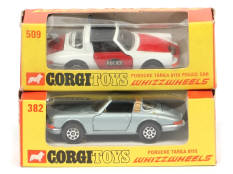 CORGI TOYS (GB) (2)