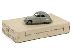 DINKY TOYS (FRANCE) (2)