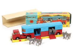 CORGI TOYS (GB) (1)