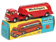 CORGI TOYS (GB) (1)
