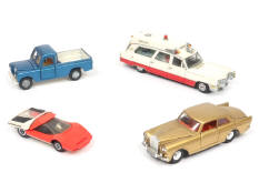 DINKY TOYS (GB) (4)